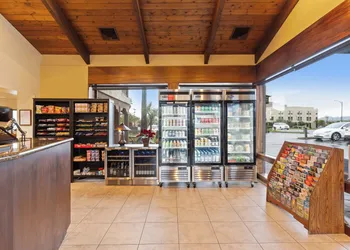 Vagabond Inn Executive San Francisco Airport hotel thumbnail 7