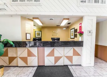 Econo Lodge Jacksonville South hotel thumbnail 2