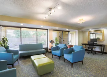 Days Inn by Wyndham Newark Wilmington hotel thumbnail 2