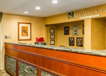 Quality Inn Near China Lake Naval Station hotel thumbnail 5