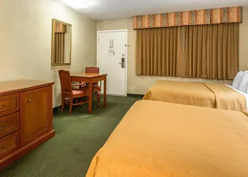 Quality Inn Near China Lake Naval Station hotel thumbnail 8