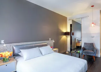NU Hotel Brooklyn hotel thumbnail 6