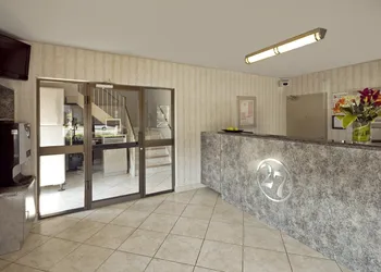 Stay Inn Express Toronto hotel thumbnail 3