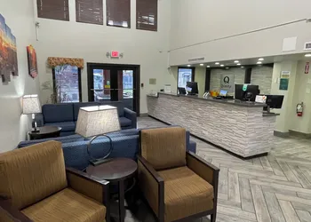 Quality Inn & Suites Goodyear - Phoenix West hotel thumbnail 2