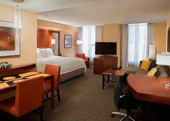 Residence Inn by Marriott Toronto Downtown / Entertainment District hotel thumbnail 4