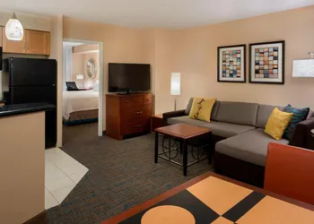 Residence Inn by Marriott Toronto Downtown / Entertainment District hotel thumbnail 5