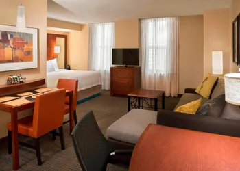 Residence Inn by Marriott Toronto Downtown / Entertainment District hotel thumbnail 6