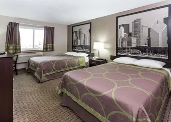 Super 8 by Wyndham Mundelein/Libertyville Area hotel thumbnail 7