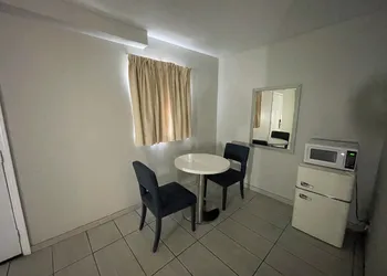 Black Horse Motel hotel thumbnail 5