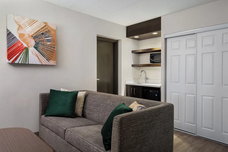 Holiday Inn Hotel & Suites St. Catharines Conference Center by IHG hotel detail image 6