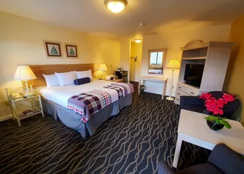 Pier Blue Inn Old Saybrook - Essex hotel thumbnail 2