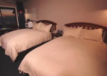 Surf Inn hotel thumbnail 5