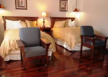 Surf Inn hotel thumbnail 6
