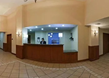 Holiday Inn Express & Suites Vinita by IHG hotel thumbnail 2