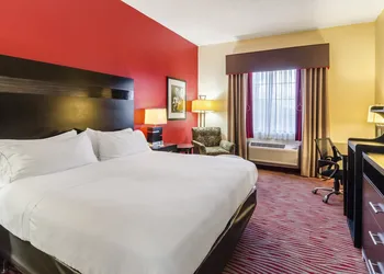 Holiday Inn Express & Suites Vinita by IHG hotel thumbnail 7