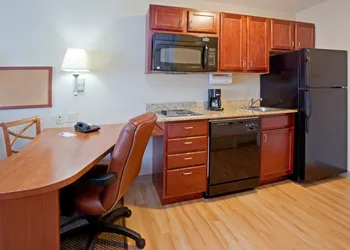 Candlewood Suites Houston Westchase/ Westheimer. by IHG hotel thumbnail 5