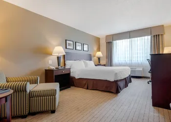 Clarion Inn Elmira-Horseheads hotel thumbnail 8