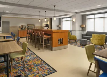 Hampton Inn Elmira/Horseheads hotel thumbnail 2