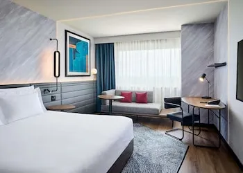 Novotel Toronto Vaughan Centre hotel thumbnail 7