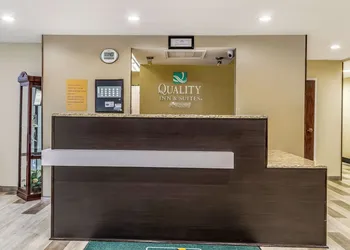 Quality Inn & Suites North Lima - Boardman hotel thumbnail 5