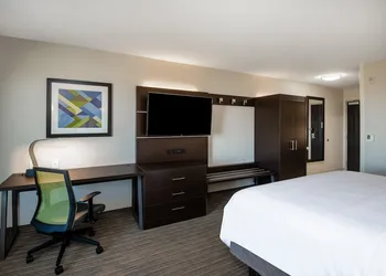Holiday Inn Express & Suites Yuma by IHG hotel thumbnail 7