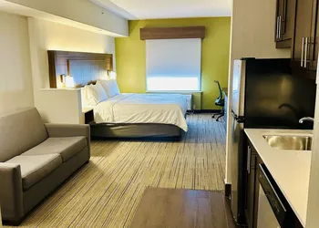 Holiday Inn Express & Suites Milton by IHG hotel thumbnail 8