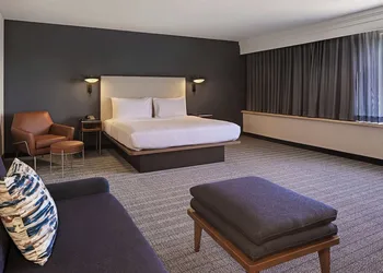 Courtyard by Marriott Baldwin Park hotel thumbnail 4