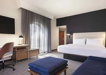 Courtyard by Marriott Baldwin Park hotel thumbnail 7