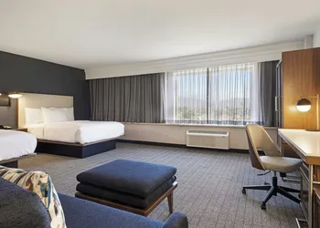 Courtyard by Marriott Baldwin Park hotel thumbnail 8