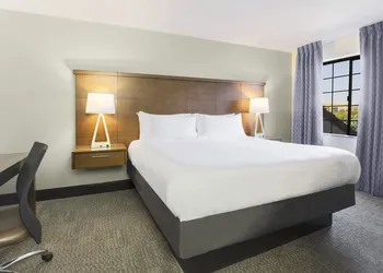 Staybridge Suites Reno by IHG hotel thumbnail 5