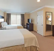 Holiday Inn Hotel & Suites San Mateo-San Francisco SFO by IHG hotel detail image 3