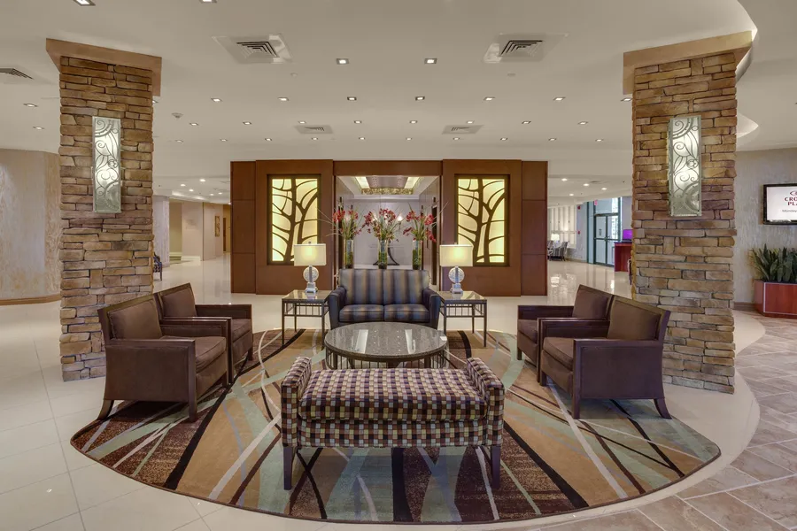Crowne Plaza Executive Center Baton Rouge by IHG hotel detail image 2