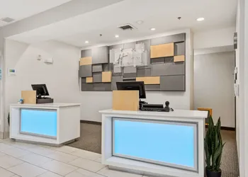 Holiday Inn Express Hotel and Suites West Valley by IHG hotel thumbnail 4