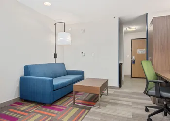 Holiday Inn Express Hotel and Suites West Valley by IHG hotel thumbnail 8