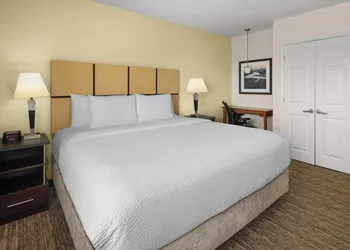 Candlewood Suites Norfolk Airport by IHG hotel thumbnail 6