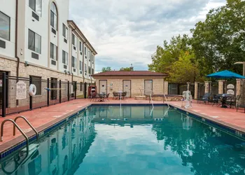 Holiday Inn Express & Suites Austin NW - Lakeline by IHG hotel thumbnail 8