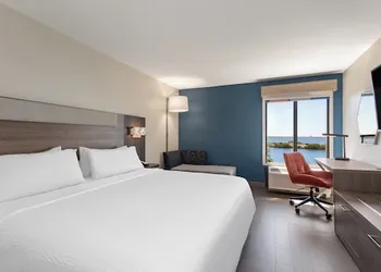 Holiday Inn Express Hotel & Suites Tampa-Rocky Point Island by IHG hotel thumbnail 6
