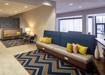 Hampton Inn & Suites Parker hotel thumbnail 2