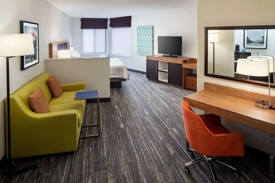 Hampton Inn & Suites Parker hotel detail image 6