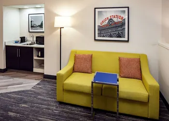 Hampton Inn & Suites Parker hotel thumbnail 8
