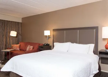 Hampton Inn Columbus/Taylorsville/Edinburgh hotel thumbnail 5