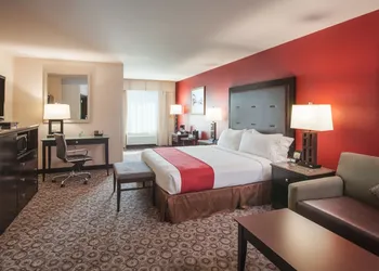 Holiday Inn Oceanside Camp Pendleton Area by IHG hotel thumbnail 4