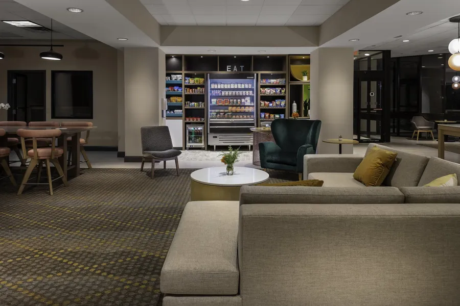 Holiday Inn Boston - Dedham Hotel & Conference Center by IHG hotel detail image 2
