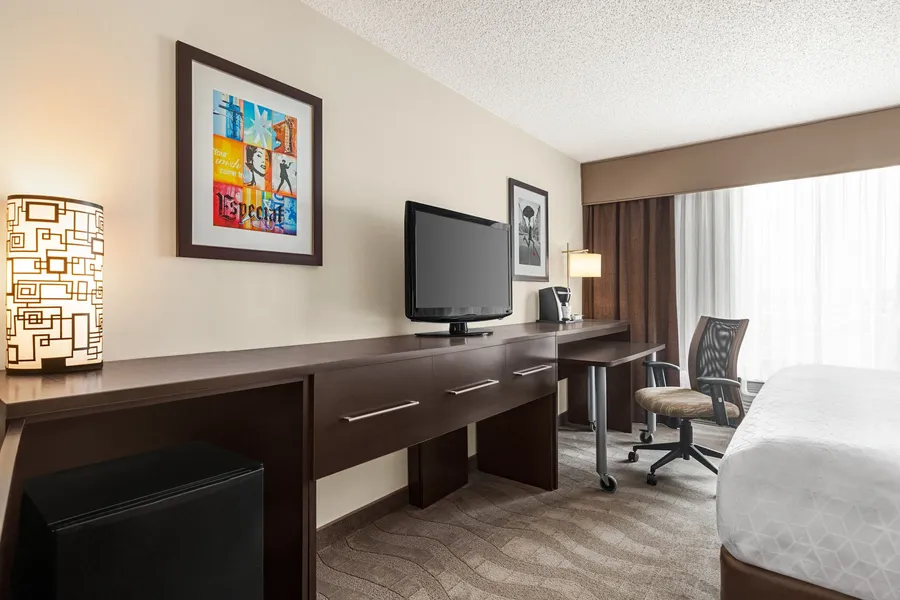 Holiday Inn Boston - Cambridge Area by IHG hotel detail image 2