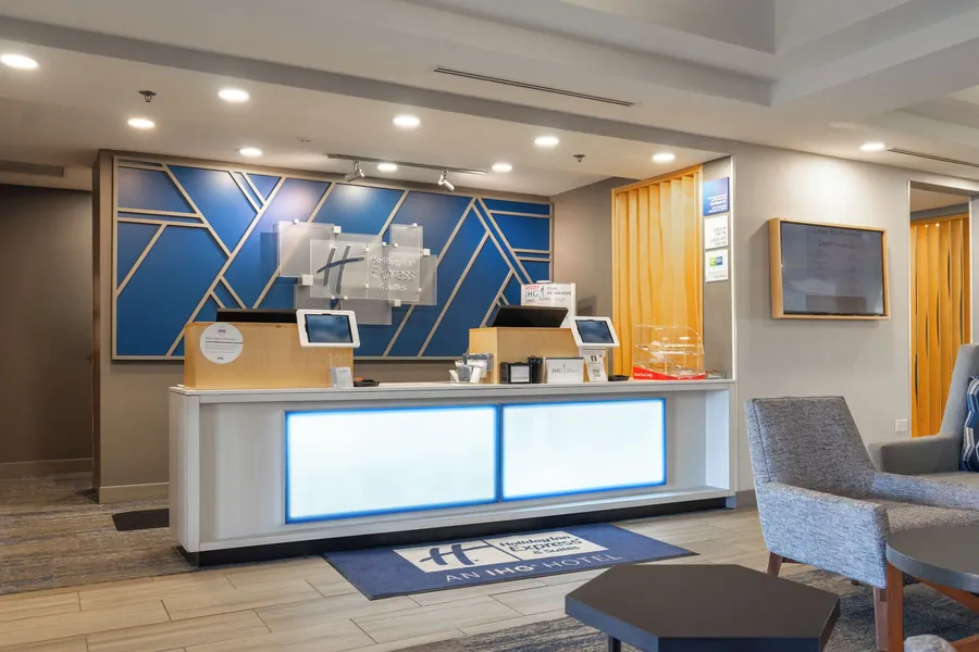 Holiday Inn Express Hotel & Suites, a Lake Zurich-Barrington by IHG hotel detail image 2