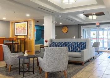 Holiday Inn Express Hotel & Suites, a Lake Zurich-Barrington by IHG hotel thumbnail 3