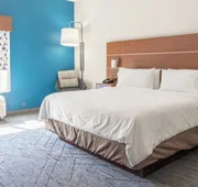 Holiday Inn Express Hotel & Suites, a Lake Zurich-Barrington by IHG hotel detail image 5