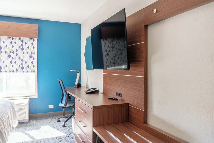 Holiday Inn Express Hotel & Suites, a Lake Zurich-Barrington by IHG hotel detail image 6