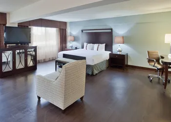 Holiday Inn Virginia Beach - Norfolk by IHG hotel thumbnail 6