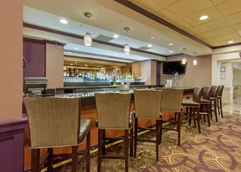 DoubleTree by Hilton Downtown Wilmington - Legal District hotel thumbnail 2